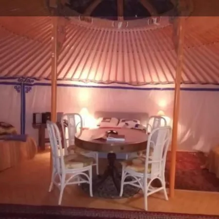 Campo de lujo Yourte Mongole *
